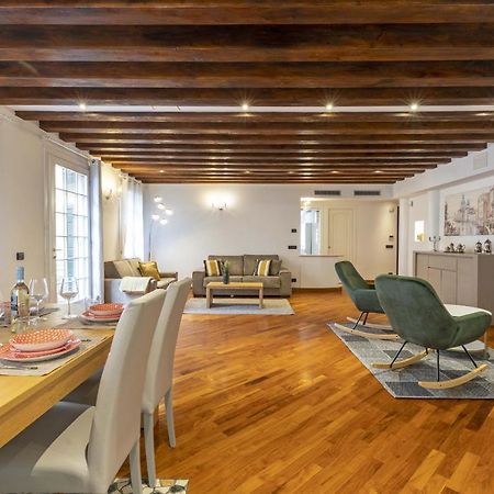 Tolentini Canal View & Terrace By Wonderful Italy Veneza Exterior foto