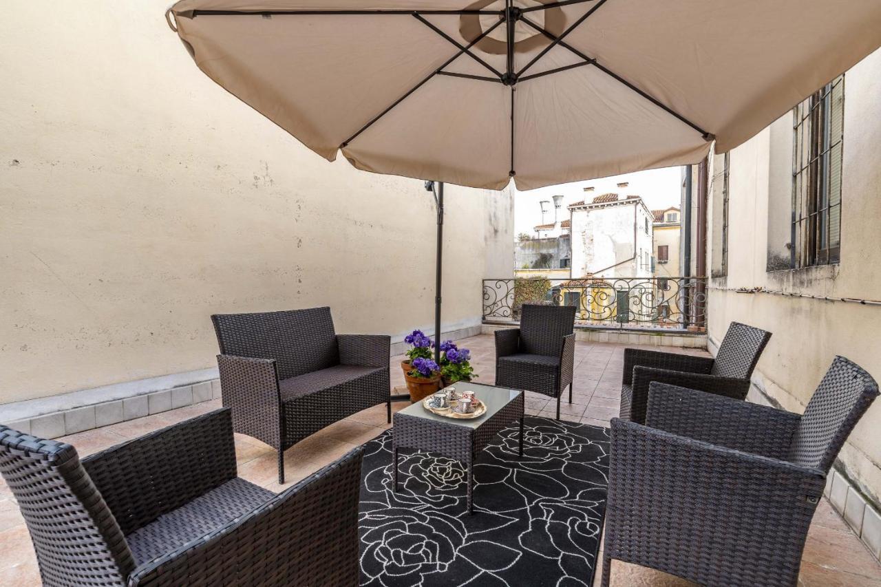 Tolentini Canal View & Terrace By Wonderful Italy Veneza Exterior foto